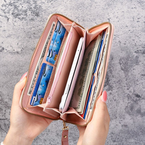 Fashion Wallet with Zipper - Style, Durability and Functionality